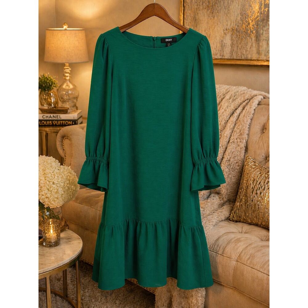 DKNY NWT Green Shift Dress Sz 10 Ruffle Hem 3/4 Sleeve Flounce Elevated Esential